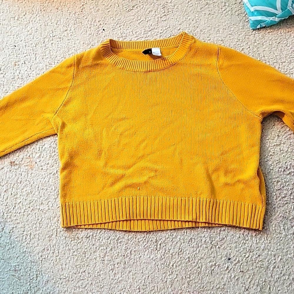 Yellow cropped sweater